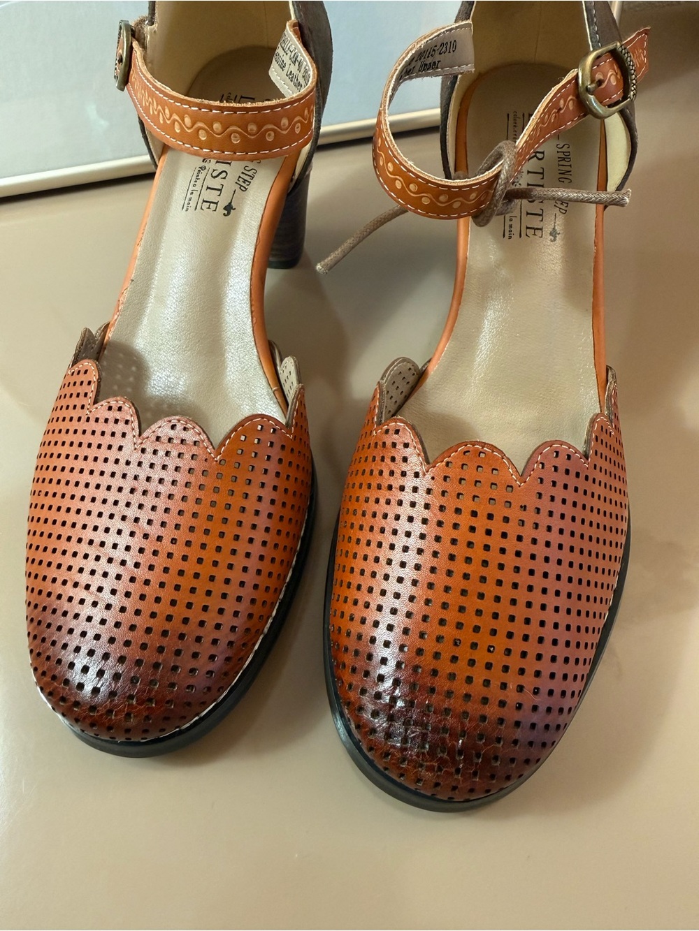 L'Artiste by Spring Step Parchelle Mary Jane Pumps Orange Camel Size 40 - Picture 5 of 10